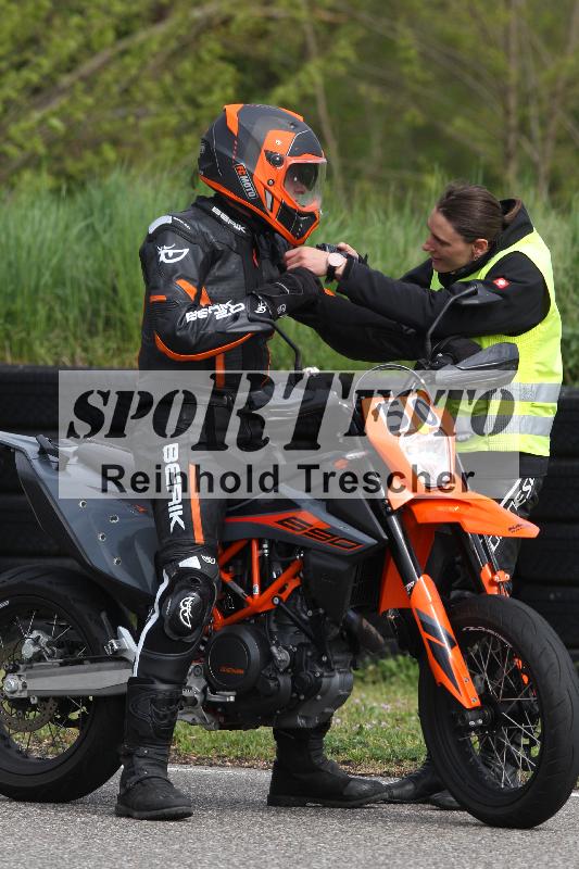 /Archiv-2025/10 23.04.2025 Cornu Master School ADR/rot-rouge/50